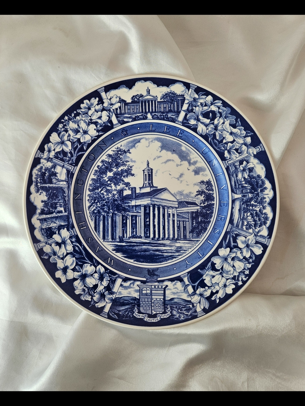 Wedgwood Blue and White Commemorative Washington And Lee University Plate, 1943
